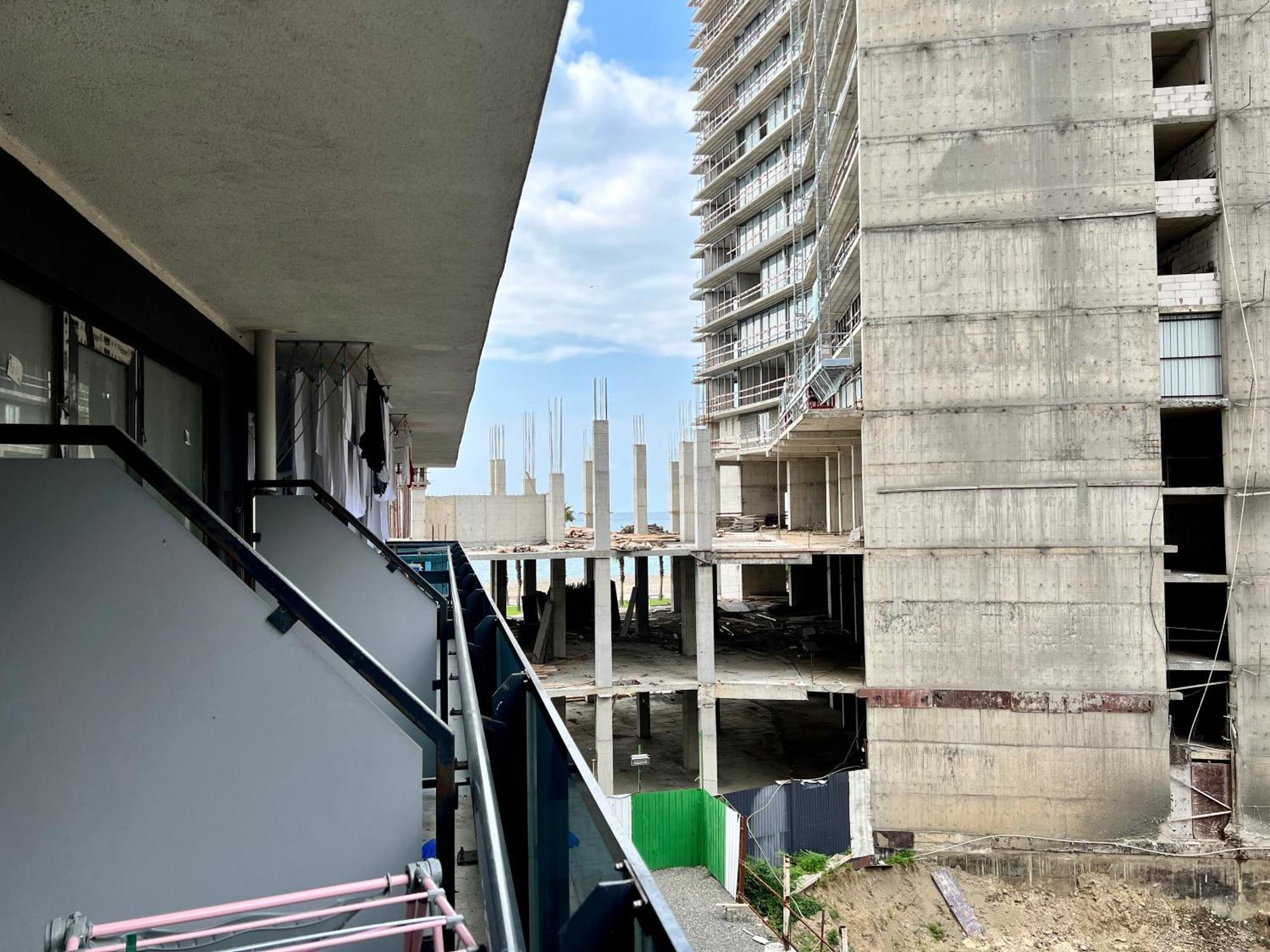 Orbi Beach Tower 巴统 外观 照片