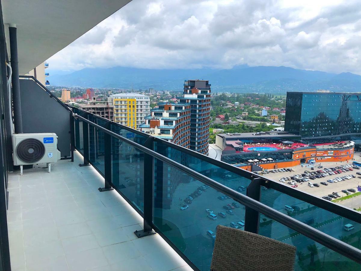 Orbi Beach Tower 巴统 外观 照片