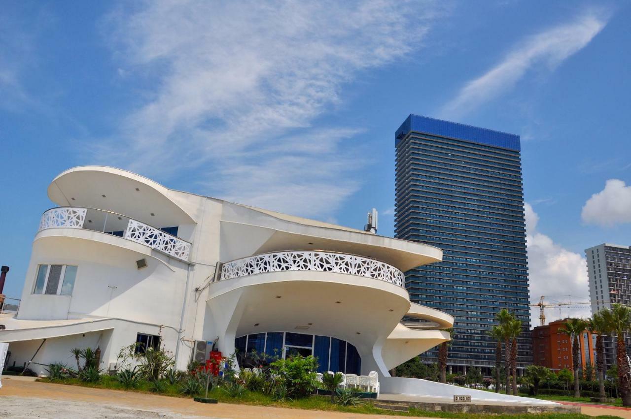 Orbi Beach Tower 巴统 外观 照片
